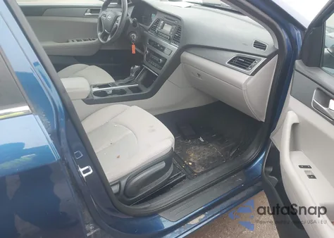 2017 Hyundai Sonata z USA, uszkodzony, nr VIN 5NPE24AF2HH517258